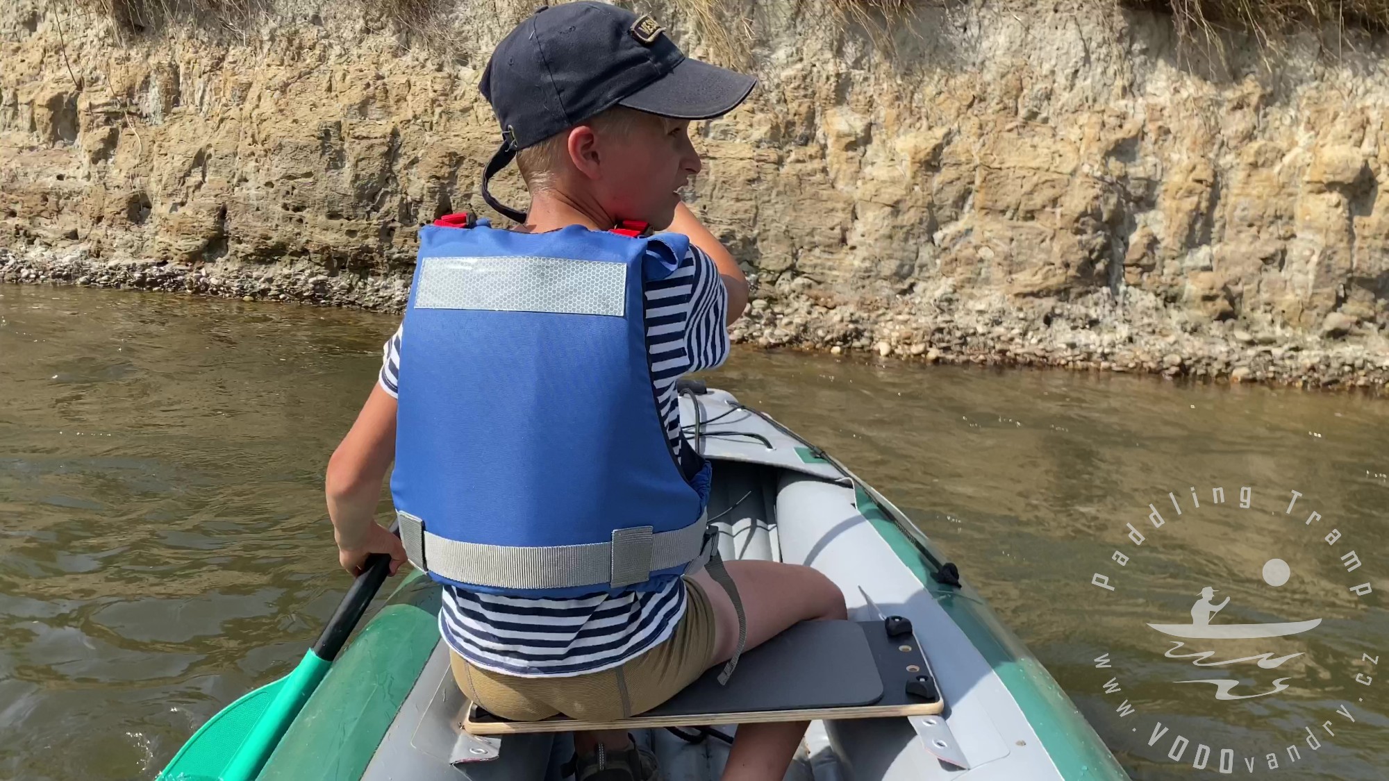 Jak sjet řeku s dítětem? | Splutí řeky Opavy se synem v kánoi | Pádlování s dětmi